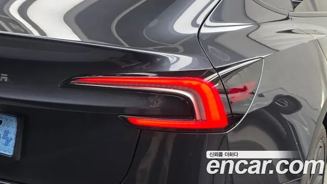 Tesla Model 3 — фото 23