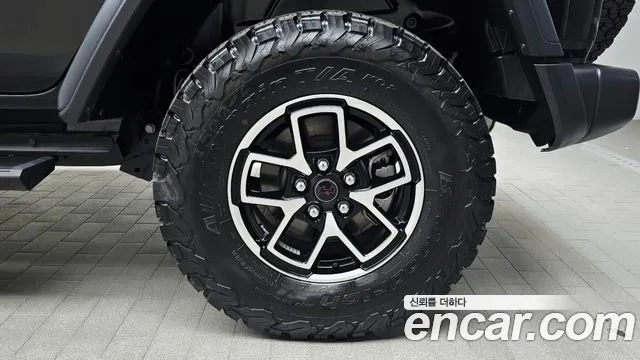 Jeep Wrangler — фото 21