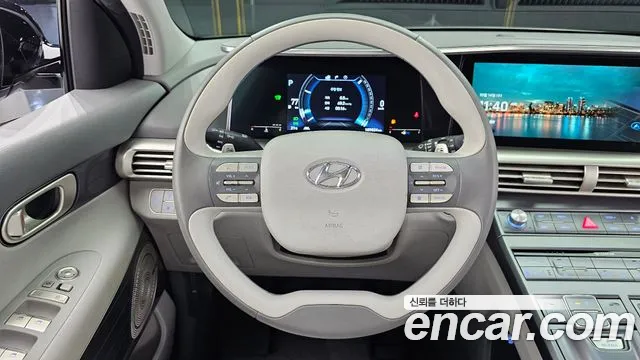 Hyundai Nexo — фото 12
