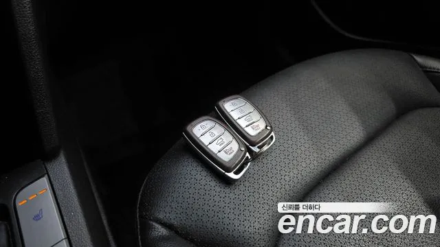 Hyundai Avante — фото 17