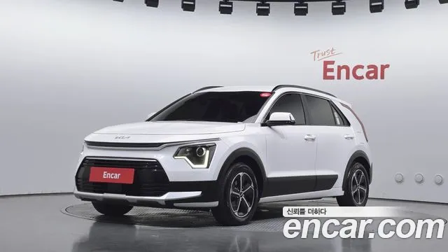 Kia Niro — фото 1