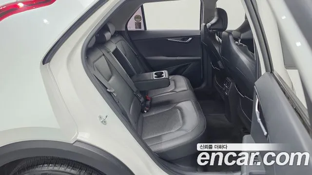 Kia Niro — фото 12