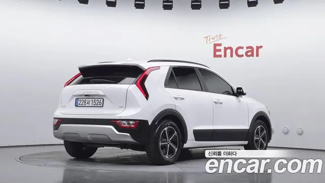 Kia Niro — фото 2