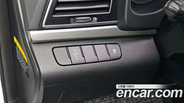 Hyundai Avante — фото 13