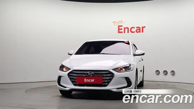 Hyundai Avante — фото 3