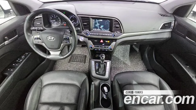 Hyundai Avante — фото 7
