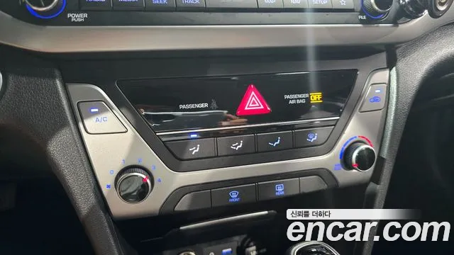 Hyundai Avante — фото 16