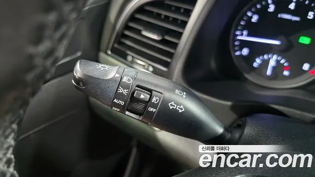 Hyundai Avante — фото 17