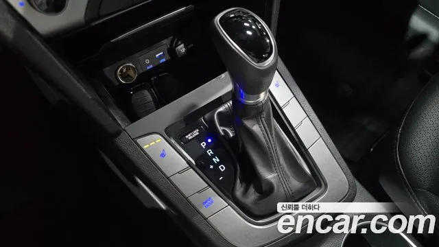 Hyundai Avante — фото 9
