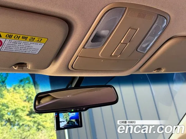 Kia Carnival — фото 14