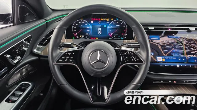 Mercedes-Benz E-Class — фото 13