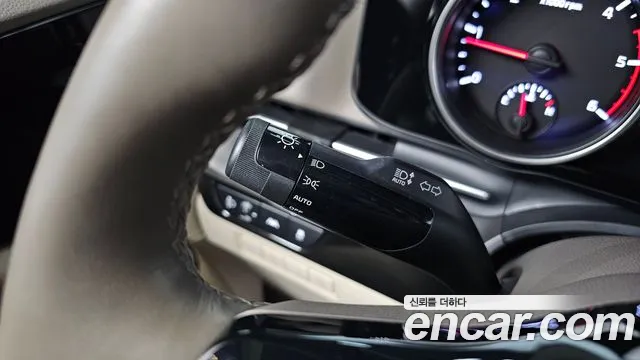 Kia Carnival — фото 19