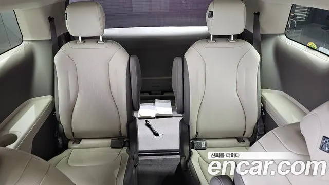 Kia Carnival — фото 26