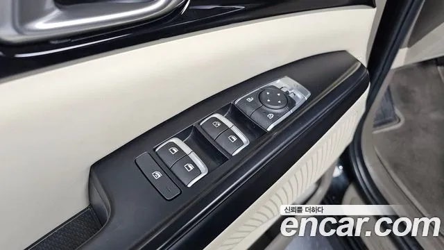 Kia Carnival — фото 28