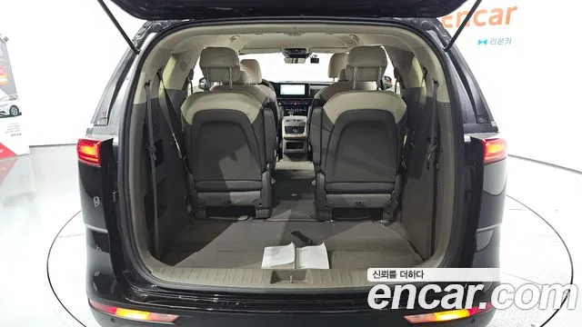 Kia Carnival — фото 30