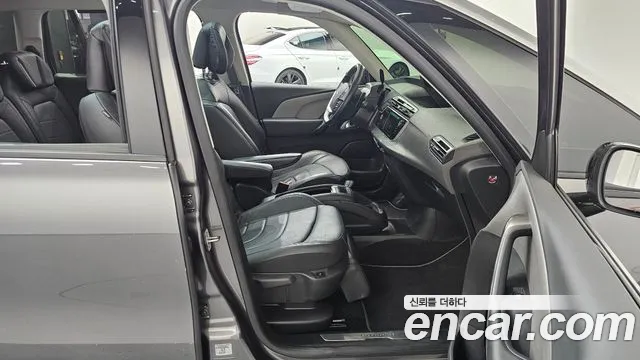 Citroen-DS C4 SpaceTourer — фото 11