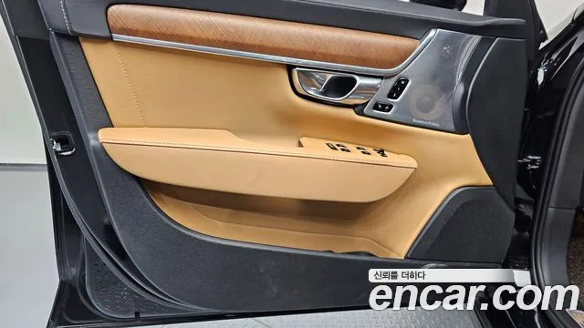 Volvo S90 — фото 24