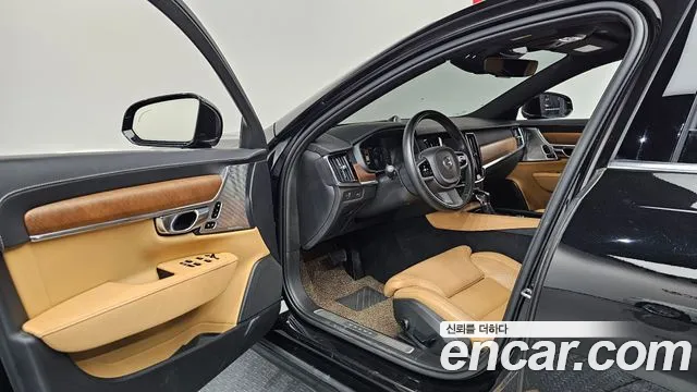 Volvo S90 — фото 10