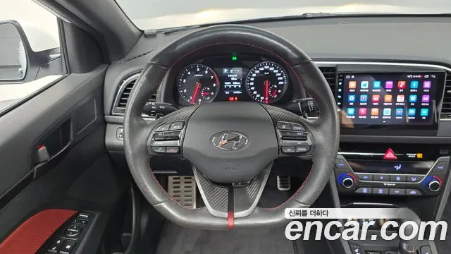Hyundai Avante — фото 13