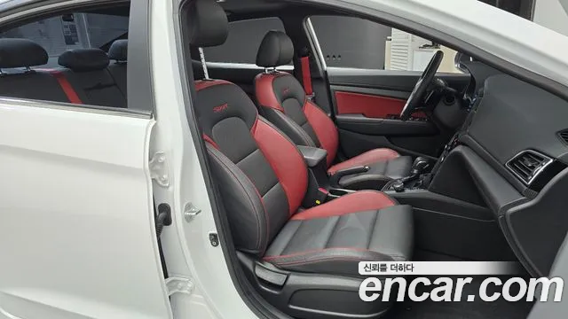 Hyundai Avante — фото 26