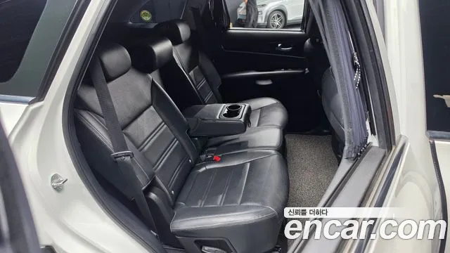 Kia Sorento — фото 12