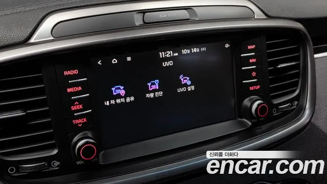 Kia Sorento — фото 17