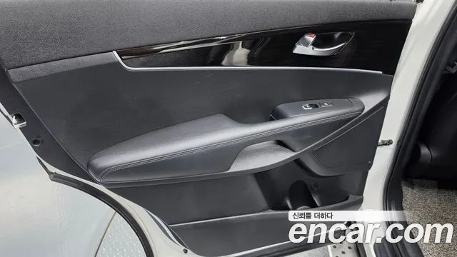 Kia Sorento — фото 25