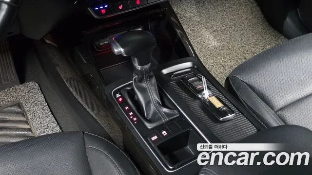 Kia Sorento — фото 9