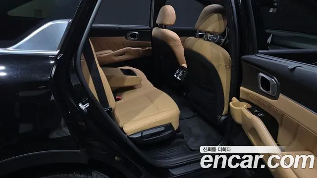 Kia Sorento — фото 12