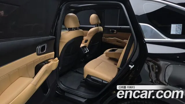 Kia Sorento — фото 26