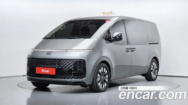 Hyundai Staria — фото 1