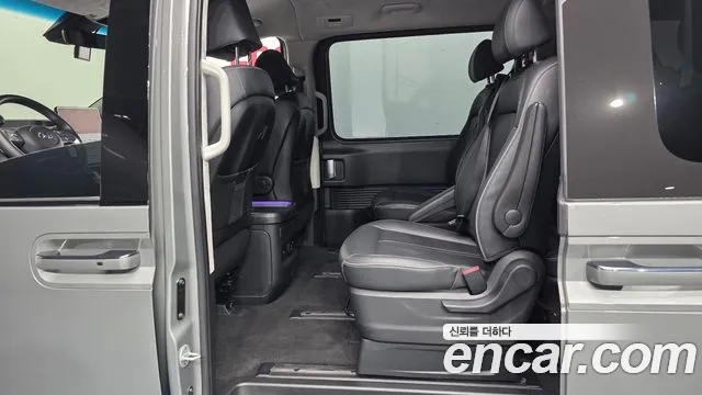 Hyundai Staria — фото 11
