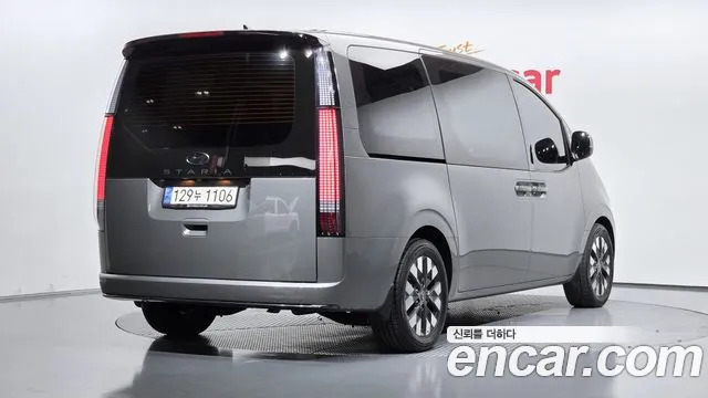 Hyundai Staria — фото 2
