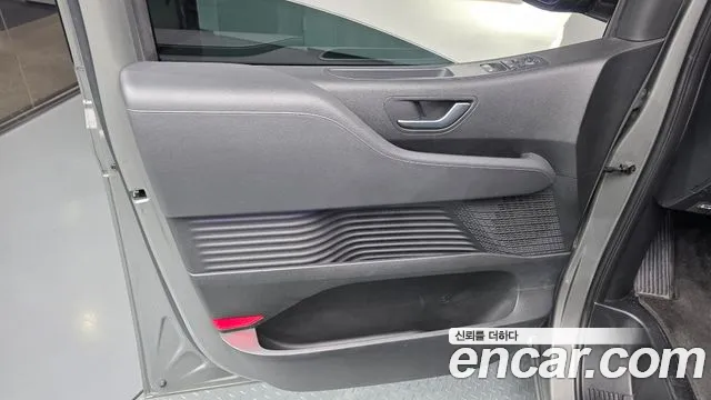 Hyundai Staria — фото 24