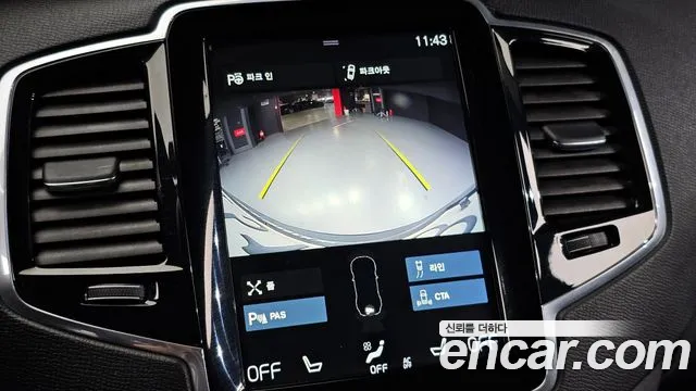 Volvo XC90 — фото 16