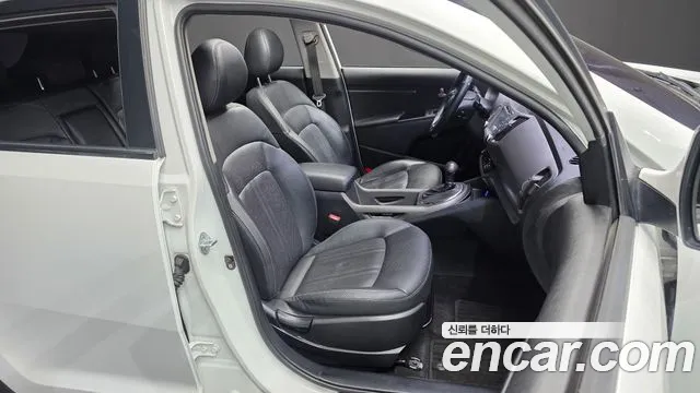 Kia Sportage — фото 26