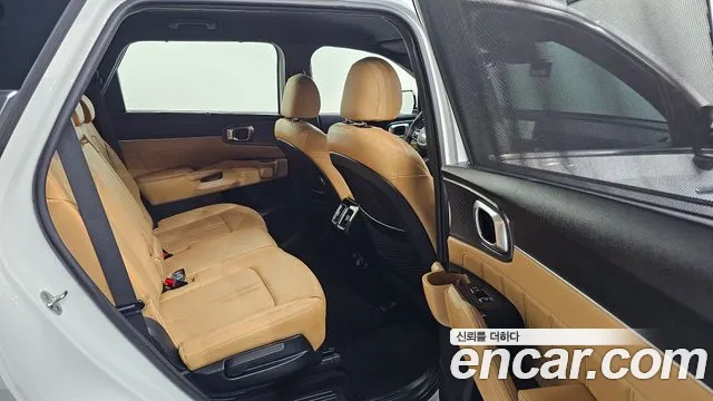 Kia Sorento — фото 11