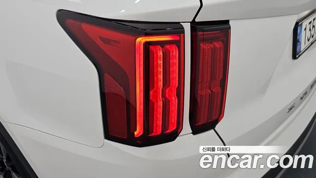Kia Sorento — фото 23