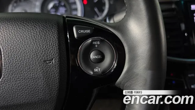 Honda Accord — фото 14