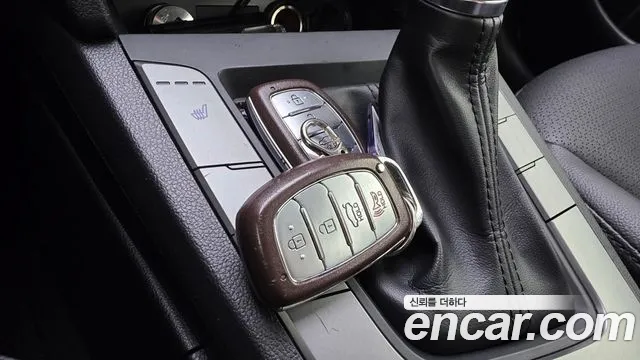 Hyundai Avante — фото 28