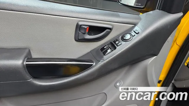 Hyundai Starex — фото 17