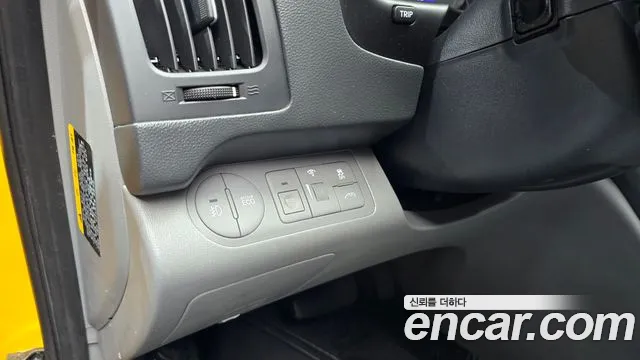 Hyundai Starex — фото 19