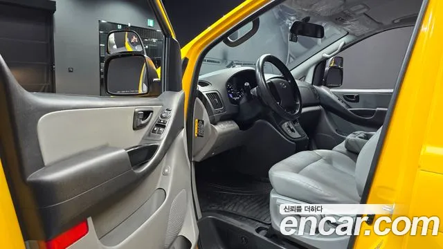 Hyundai Starex — фото 10