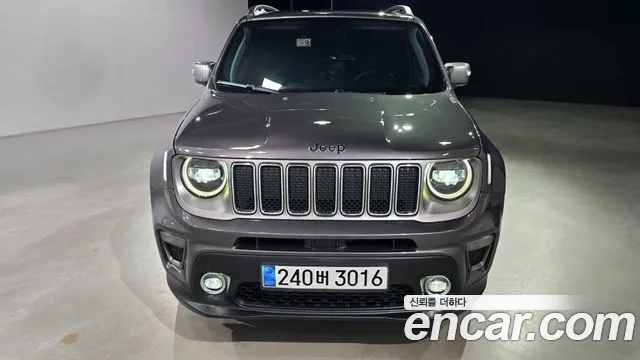 Jeep Renegade — фото 3