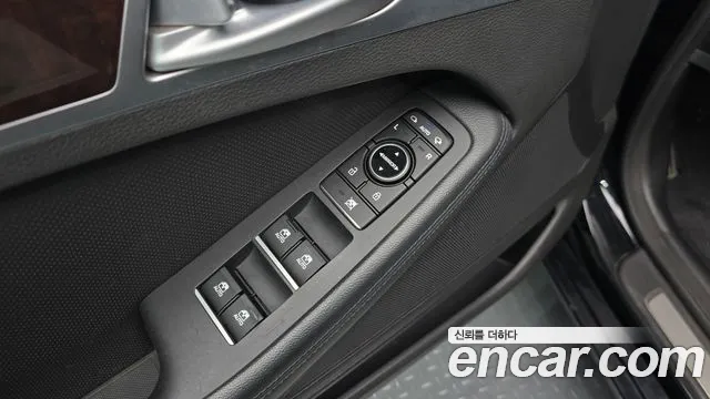 Hyundai Genesis — фото 15