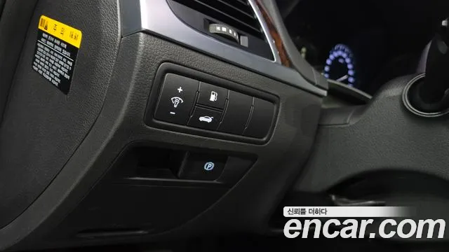 Hyundai Genesis — фото 16