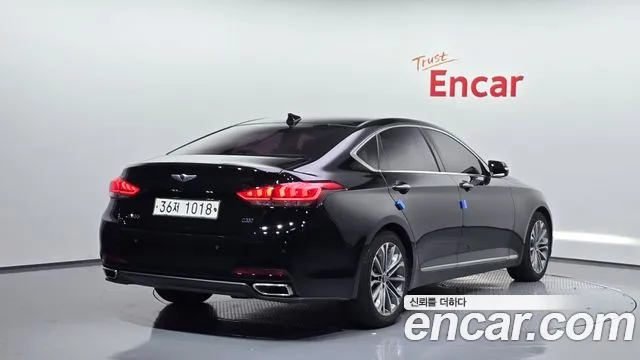 Hyundai Genesis — фото 2