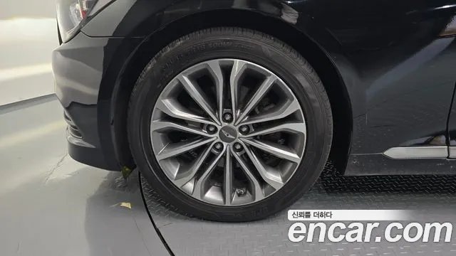 Hyundai Genesis — фото 5