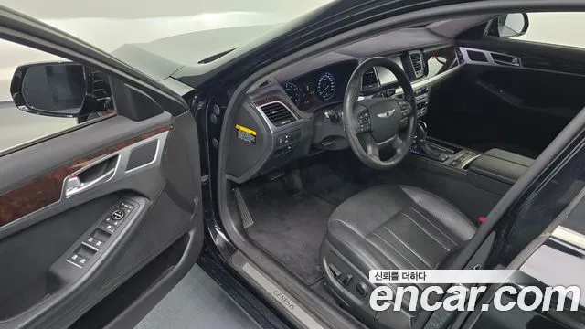 Hyundai Genesis — фото 10