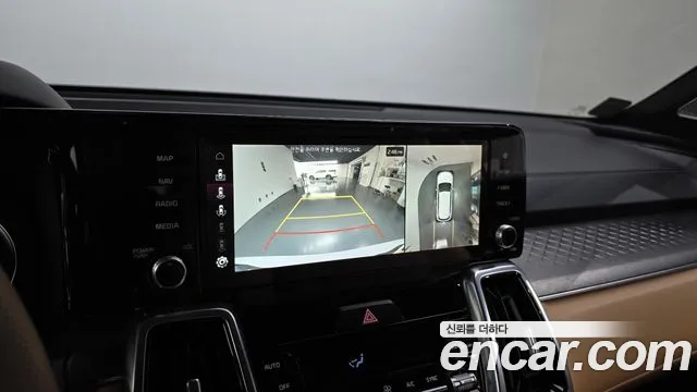 Kia Sorento — фото 13